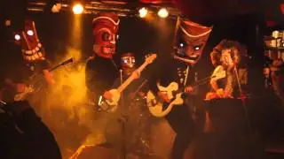The Tiki Kings Do Ponyhof