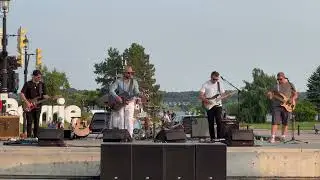 Open Air Dunlop @ Meridian Place