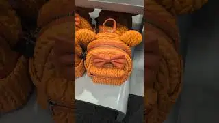 Pumpkin Spice Minnie Mouse Loungefly bags for fall! #disneyworld #MinnieMouse