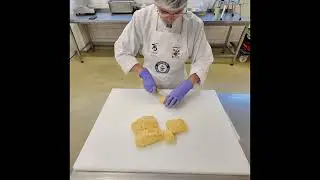 Gr&ouml;&szlig;ter Obstsalat der Welt  Produktionsschritte Fruchthof Berlin