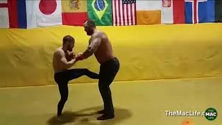 Conor McGregor VS The Mountain ( Game of Thrones )