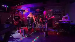 Whole Lotta Love (Led Zeppelin) by 8Traxx