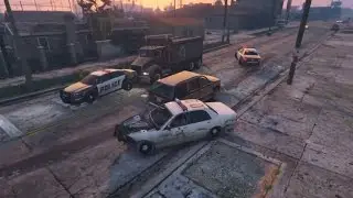 GTA V - random chaos: police chase as Michael shoots up NPC driver