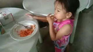 Cute mo talaga Carley ! Batang tabi-an...