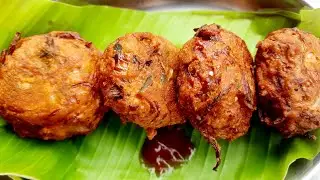 Mangalore style Egg Onion Pakoda/Motte Pakoda/Tetti Pakoda