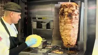 Eating Authentic Shawarma in Dubai 😍 | Dubai Street Food Vlog