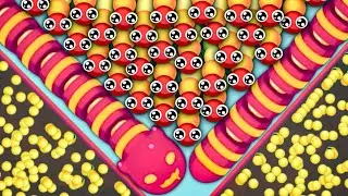 Snake Io🐍 BOSS CRUNCH SNAKE VS KING RAINBOA SNAKE 🐍 EPIC SNAKEIO GAMEPLAY #snakeio #games #gaming