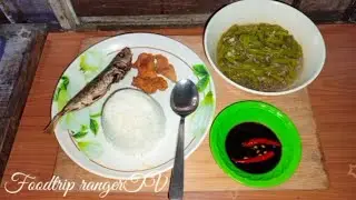 Best partner talaga ang Ginisang baguio beans at Pritong galunggong  may Crispy chicken skin pa..