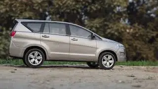Внедорожные гонки с Toyota Innova Crysta | Редкие литые модели автомобилей для бездорожья