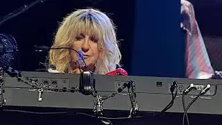 Fleetwood Mac Melbourne Saturday night I got you Neil Finn and Stevie Nicks