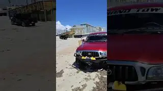 We Don&rsquo;t Hate, We Educate🤝🏼 #sandtow #florida #beach #jeep #toyota #4x4
