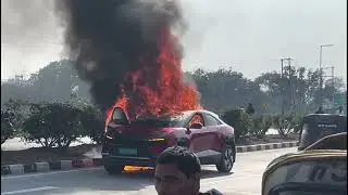 Brand New Mahindra BE 6 EV Catches Fire | Mahendra Car Me Lagi Aag 😱
