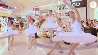 Tiết mục Waltz of Snowflakes - Sasa Ballet mừng sinh nhật Cresent Mall #sasaballet #ballet
