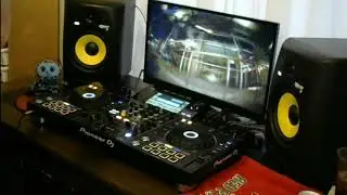 DJ Jon Lockley Live for Sunday Service