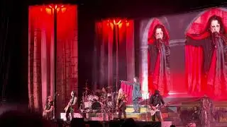 Dangerous Tonight Alice Cooper Nita Strauss 10.23.25 Isleta Amphitheater Albuquerque New Mexico USA 
