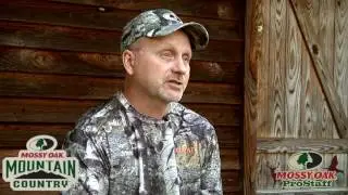 Using a GPS and Maps When Hunting-Mossy Oak