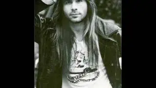 Bruce Dickinson and Michael Kiske (comparison) 1