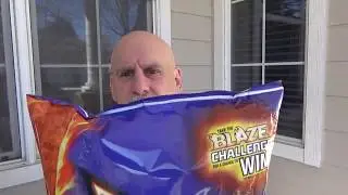 Чипсы Doritos Blaze!! С небольшой помощью Майка Мальчоу и истощенного урана!!