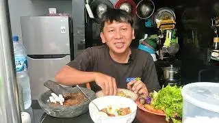 Nasi kuning sayur sarden lalapan ijo @Menganmajoh 