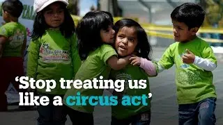 Bolivians with short stature celebrated the International Dwarfism Day