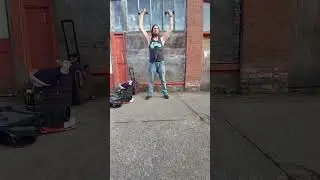 Body By HOBO workout (shoulders and pecs) presented by B.U.M.B. RAP 'N ROCK