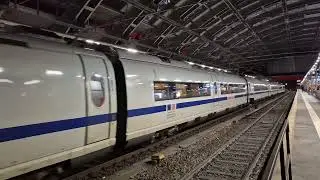 Ausfahrt eines ICE 3 (Br 406) in Berlin Ostbahnhof