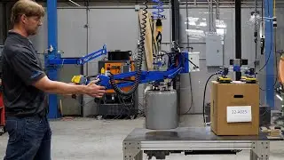 Vacuum Lifter with Interchangeable Heads for Pails and Boxes