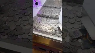 Day 9 Trying to Win MONEY from a Coin Pusher! #shorts #arcade #money