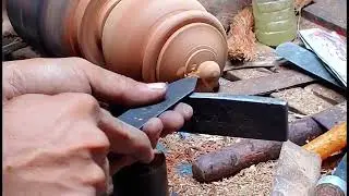 wood making on by hand