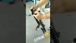Rock Shox LYRIK best sound