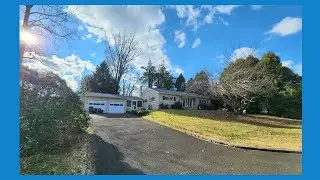 Just listed. 165 Beechwood Dr. Upper South. Showings Start Dec7th 12pm to 2:00pm. Look👇
