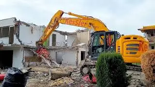 Kobelco Bagger - Abrissarbeiten in Feldkirch Altenstadt