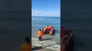 Mahasiswa Akper mapaoddang Makassar melaksanakan Simulasi gabungan di pantai Majene