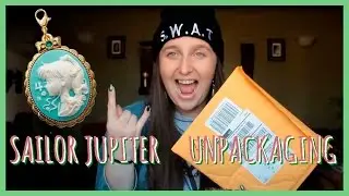 Sailor Jupiter 20th Anniversary Cameo Charm! | UN-PACKAGING