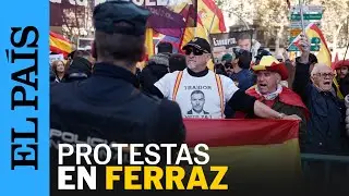 PROTESTAS FERRAZ | Revuelta, pr&oacute;ximo a Vox, se manifiesta frente a la sede del PSOE | EL PA&Iacute;S