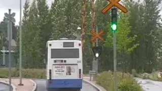 Tikkurila - Hakkila -radan tasoristeyksiä ja päivystäjä T3126/3125