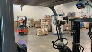 Lift truck onboard LTL freight weight verification on loading dock
