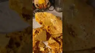 Honeycomb candy is so satisfying to make and eat #homemadecandy