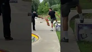 Streetcurb im Skatepark?  #skatboard #skateboarding #skateboardvibes