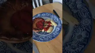 that's the  fridge clearing pie 🥧finished and eaten 😋 enjoy 🎬 😎
