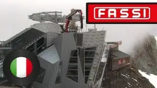 Una gru Fassi F425RA in un cantiere a 3400 m