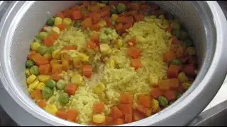 Rice Cooker Easy Vegetable Yellow Rice (In Just 15 minutes!)