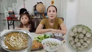 Bữa Nay Sên Duyễn Đi Học Về Mẹ Gấu Trổ Tài Làm Món Mì Trộn Indo Cho Nè Ông Bà Cô Chú Ơi 