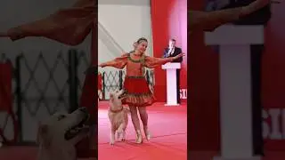 🤩@gelena_dogdancer ❤️🇷🇺 #dogdancing #speedsong ❤️#goldenretreivers #russiandance