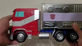 Transformers Rise of the Beasts AMC Optimus Prime truck popcorn container review