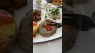 Everything I ate at the Delta Sky Lounge (breakfast edition)