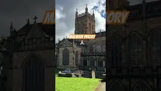 Malvern Priory with choir singing 🙏🏼