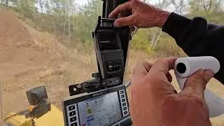How to install printer paper correctly in loader scales