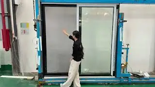 158 series Sliding Door&mdash;Reaching Build
