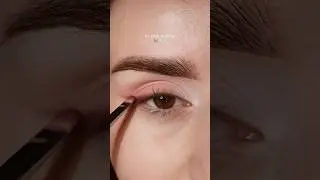 peach eye makeup tutorial #shorts #shortfeed #makeup #ajaydevgn #raid2 #glambygem #glammakeup #trend